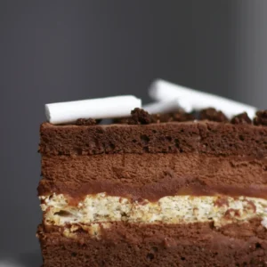 Šokoladinio torto su riešutiniu morengu receptas